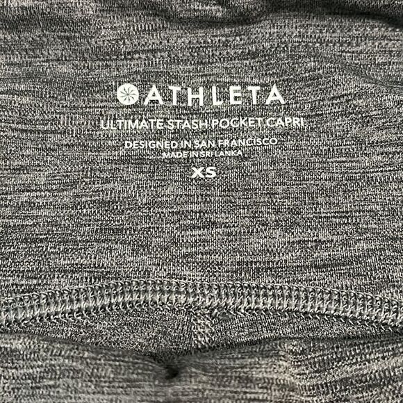 Athleta Gray Ultimate Stash Pocket Capri - Size XS - Picture 9 of 16